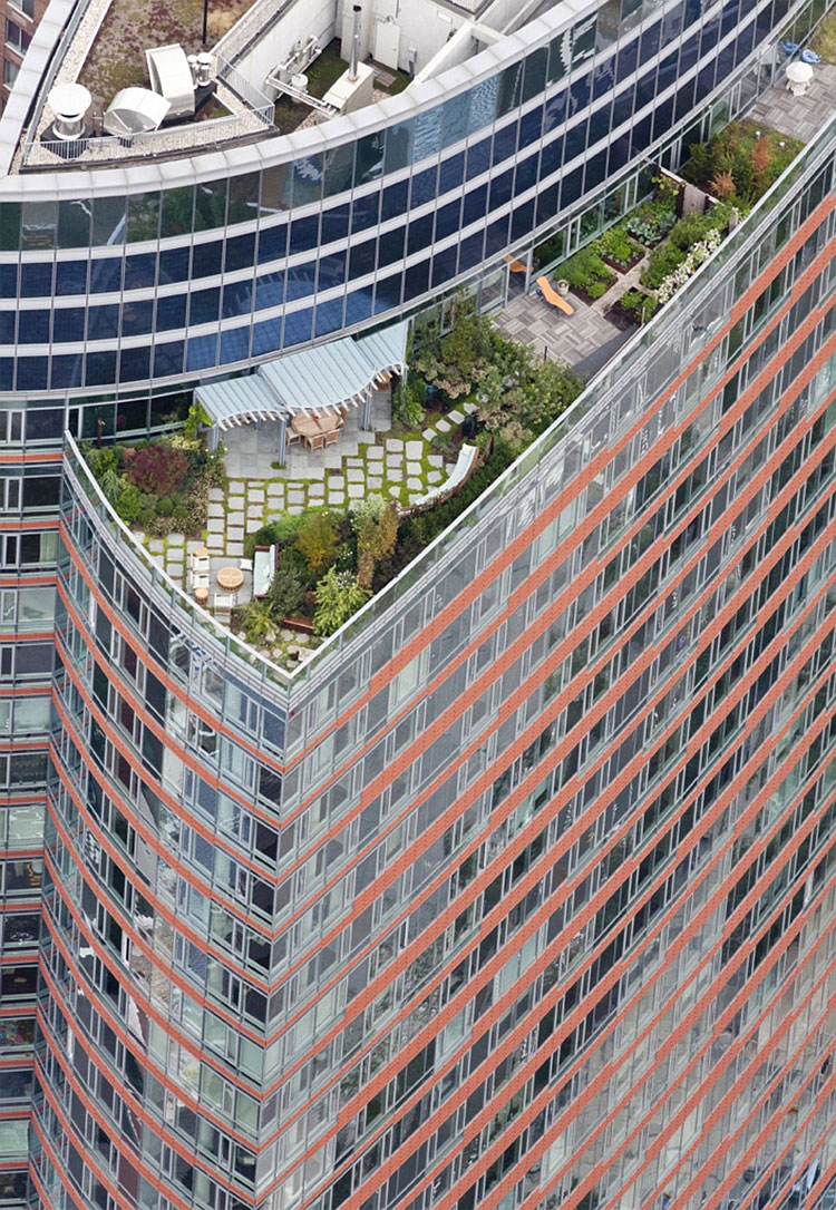 108 New York Secret Rooftop World