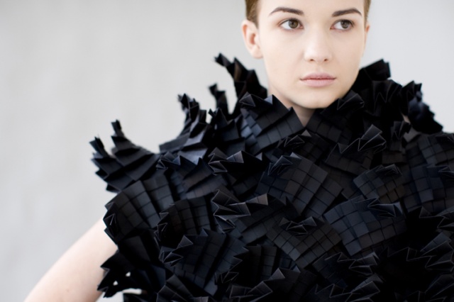 1o78 Morana Kranjec sculptural clothes