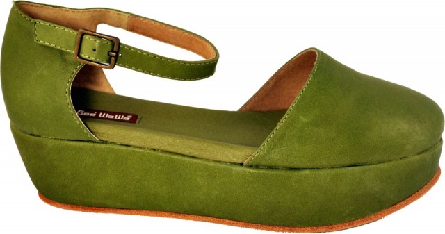 2o21 GeeWaWa Daphne wedges