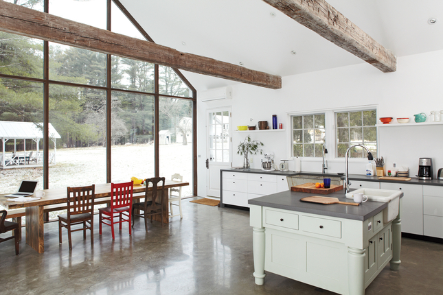 Floating Farmhouse by Givonehome 327 Floating Farmhouse by Givonehome