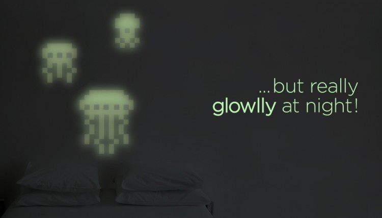 JELLYFISH DARK1 750x427 Glowllyfish