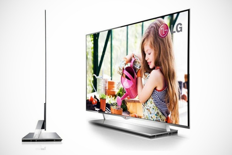 LG 55 OLED TV2 10 LG 55EM9600 55 inch OLED TV is Just 4 mm (0.16) Thick