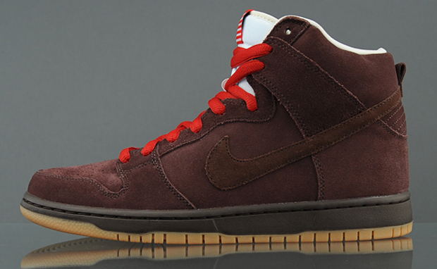Nike SB Dunk Heineken & Budweiser Beer Bottle Pack Nike Beer Pack 2 Nike SB Dunk Heineken & Budweiser Beer Bottle Pack