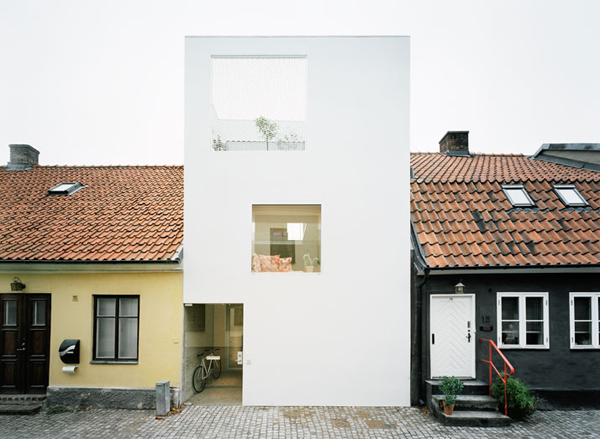 White Townhouse Elding Oscarson Enpundit 1 White Townhouse by Elding Oscarson Architects