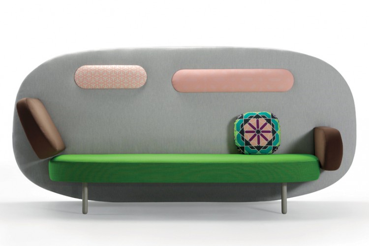 Float, a fun looking sofa by Karim Rashid float 200412 01 750x499 Float, a fun looking sofa by Karim Rashid