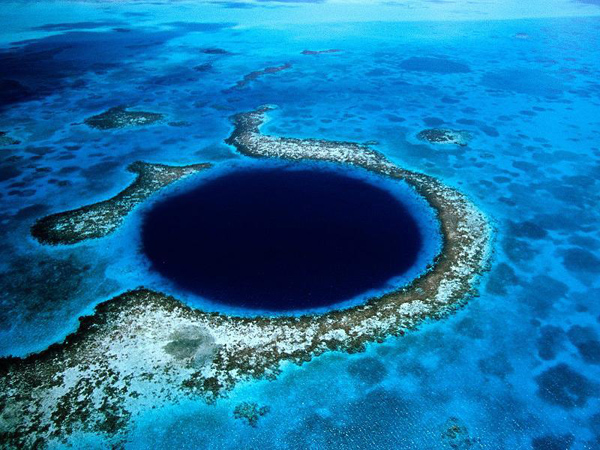 36 Incredible Places To See On Earth great blue hole belize enpundit 19 36 Incredible Places To See On Earth