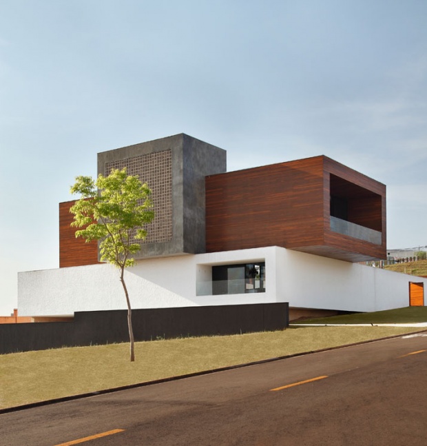 LA House by Studio Guilherme Torres i1a57 LA House by Studio Guilherme Torres