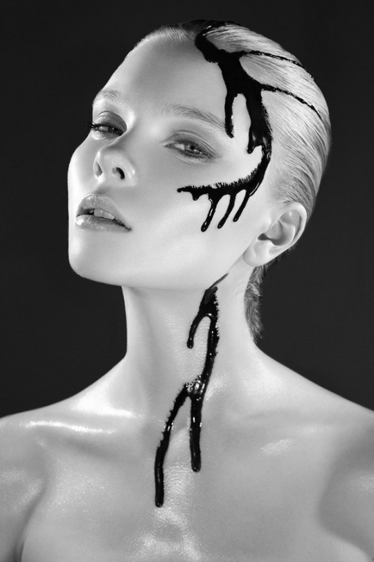 i1c102 [Really] Hot Fashion Photography