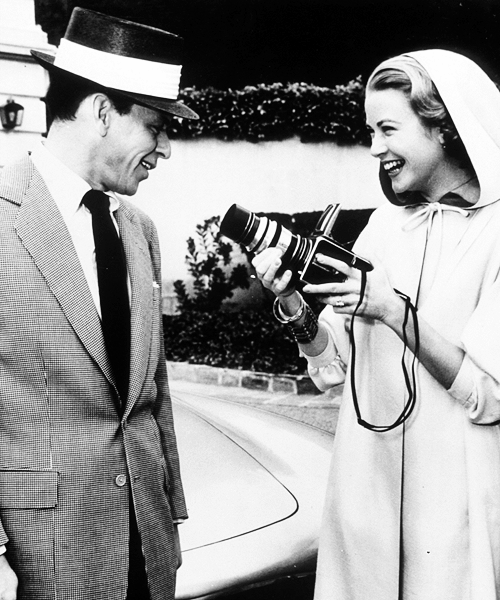 CELEBRITIES WITH VINTAGE CAMERAS (1950s 1970s) i1c2 CELEBRITIES WITH VINTAGE CAMERAS (1950s 1970s)