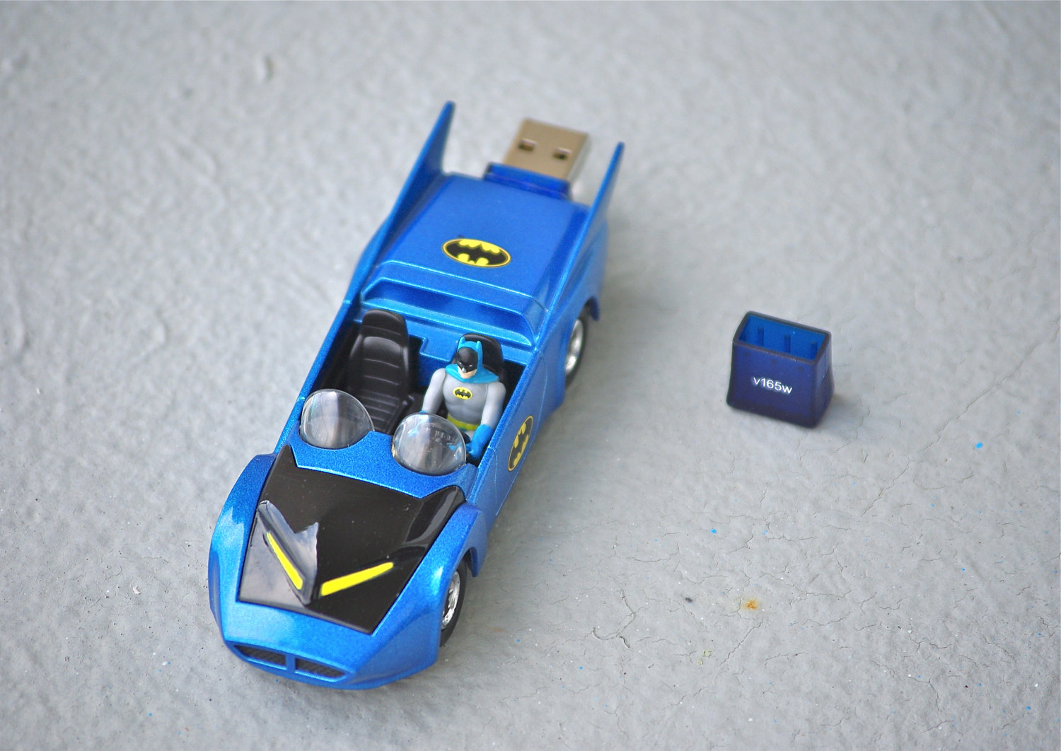il fullxfull.3290853091 Handmade Retro Batmobile USB Sticks