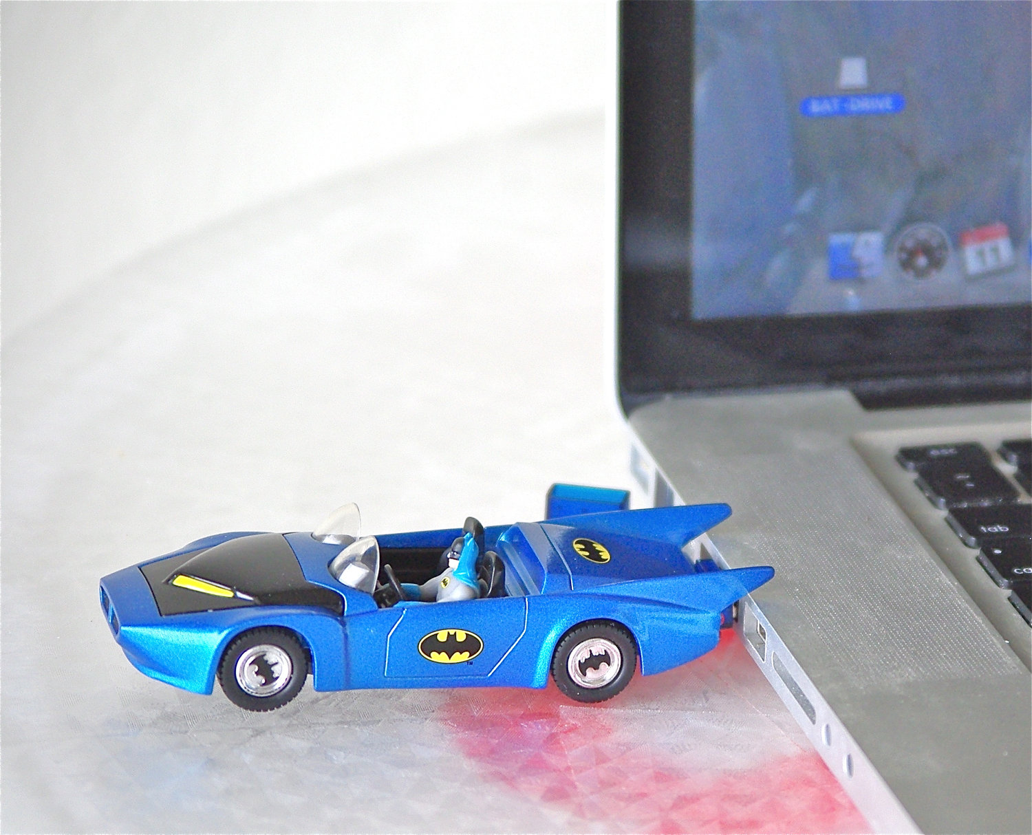 il fullxfull.3292212561 Handmade Retro Batmobile USB Sticks