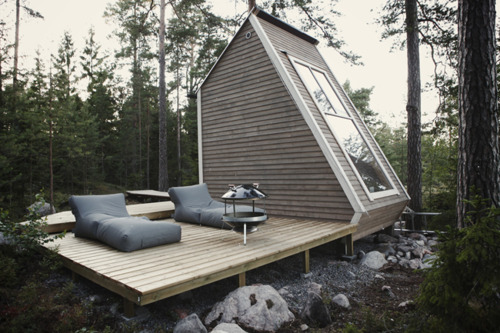 Micro House by Robin Falck tumblr m42o8dZOVl1rse1ipo1 500 Micro House by Robin Falck