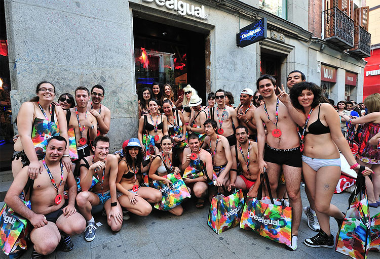 Hundreds in Underwear Flock to New Desigual Store in Madrid 1318 Hundreds in Underwear Flock to New Desigual Store in Madrid