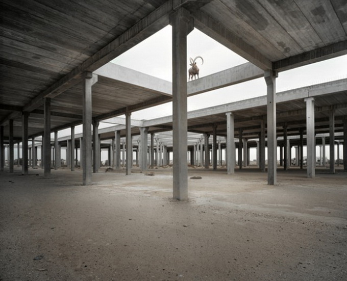15adc Abandoned Dubai1 640x520 “Abandoned Dubai” Richard Allenby Pratt