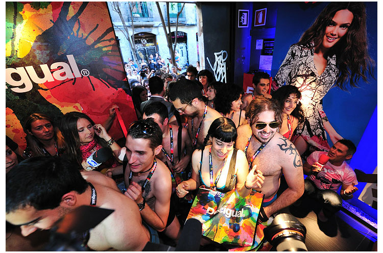 Hundreds in Underwear Flock to New Desigual Store in Madrid 378 Hundreds in Underwear Flock to New Desigual Store in Madrid