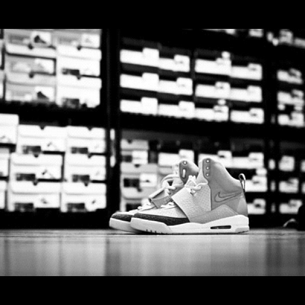 Air Yeezy 2 Yeezytography 436f491cb3ec11e1af7612313813f8e8 7 Air Yeezy 2 Yeezytography