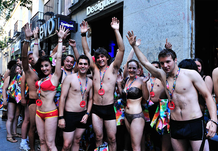 Hundreds in Underwear Flock to New Desigual Store in Madrid 649 Hundreds in Underwear Flock to New Desigual Store in Madrid