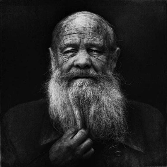 BLACK AND WHITE 17 BLACK AND WHITE PHOTOGRAPHY BY LEE JEFFRIES