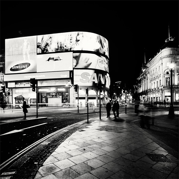 Black and White Photographs of Nightscapes London Nightscapes London 8 Black and White Photographs of Nightscapes London