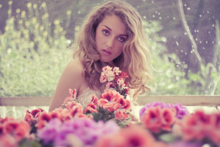 Chloé by Adriana Tedeschi andriana tedeschi chloe 1 750x500 Chloé by Adriana Tedeschi