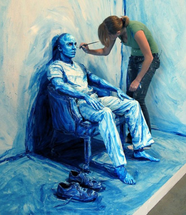 People Transformed Into Paintings by Alexa Meade real people paintings enpundit 2 People Transformed Into Paintings by Alexa Meade