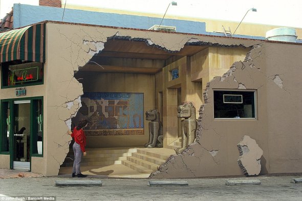 Incredible Deceiving 3D Murals 00035931 Incredible Deceiving 3D Murals