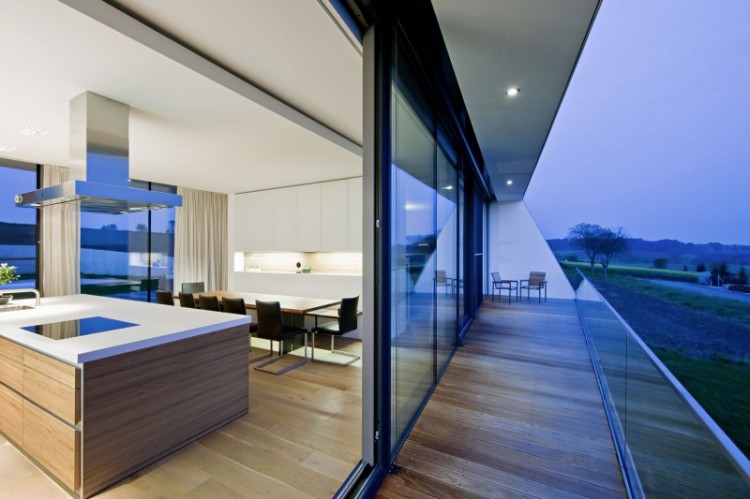 102 750x499 L House by Architects Collective