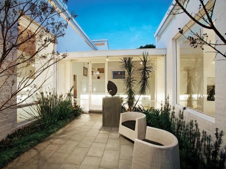 The Milne House By Robin Boyd 1203 750x562 The Milne House By Robin Boyd