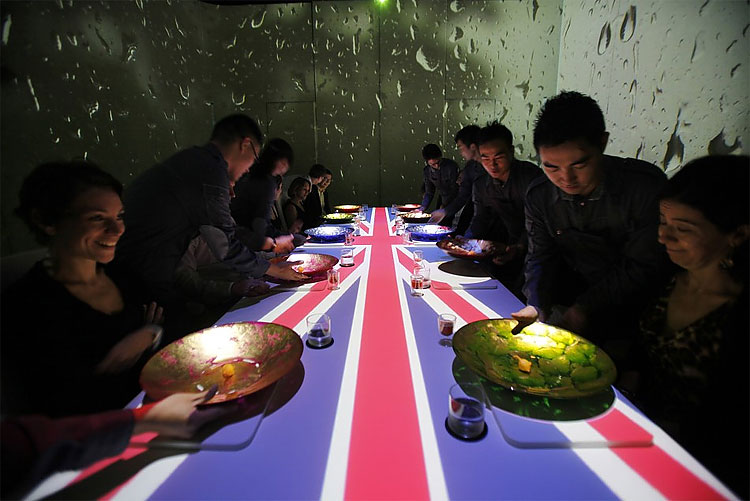 Ultraviolet Restaurant: Shanghai Eatery Pairs Food, Wine, Light, Sound 246 Ultraviolet Restaurant: Shanghai Eatery Pairs Food, Wine, Light, Sound