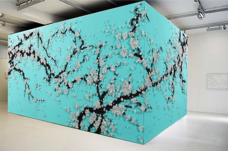 Murals of Buttons, Pins and Beads by Ran Hwang 4 Murals by Ran Hwang 750x499 Murals of Buttons, Pins and Beads by Ran Hwang
