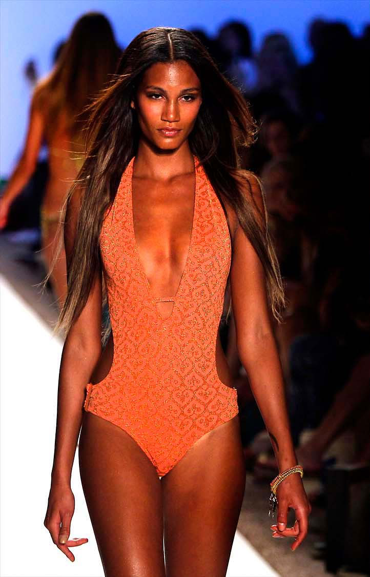 825 Mercedes Benz Fashion Week Swim 2013: Miami Beach sizzles