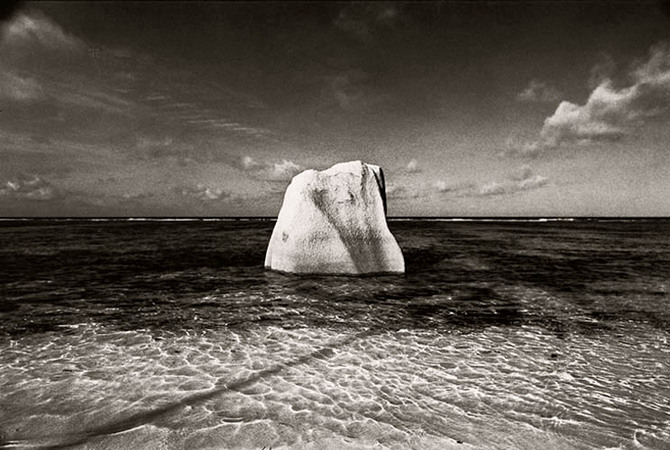 Black and White Photography by Farrokh Chothia Farrokh Chothia Black and White Photography by Farrokh Chothia