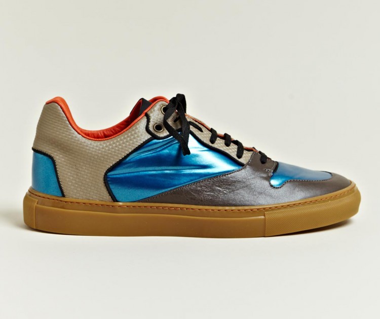 balenciaga cosmonaute low trainer gessato gblog 1 750x629 Balenciaga Cosmonaute Low Trainers 