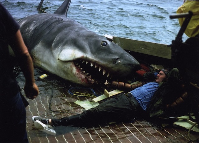 Hollywood “Behind the scenes” Photography (Jaws, Inception, Alien, Titanic, Godfather + many more) behind the scenes hollywood photo 02 Hollywood “Behind the scenes” Photography (Jaws, Inception, Alien, Titanic, Godfather + many more)