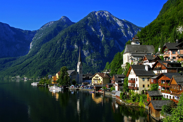 The Chinese Have Created The World’s First Cloned Village hallstatt cloned village enpundit 1 The Chinese Have Created The World’s First Cloned Village