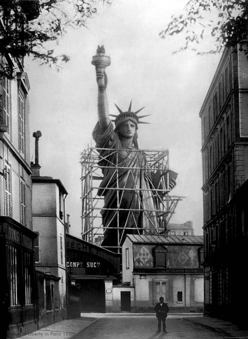 STATUE OF LIBERTY IN PARIS (1877 1885) i1a192 STATUE OF LIBERTY IN PARIS (1877 1885)