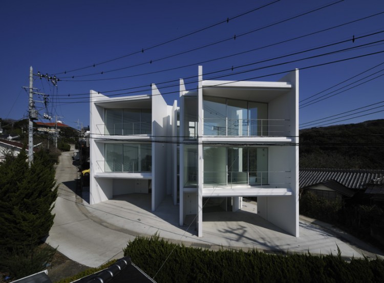 Minami hayama Duo by Nakae Architects leibal minamihayamaduo nakae 2 750x553 Minami hayama Duo by Nakae Architects