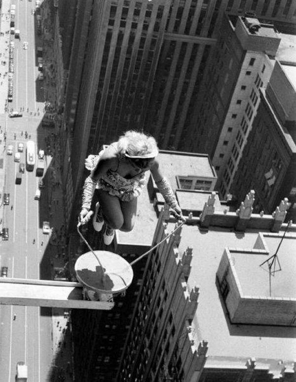 life on the edge chicago 195502 Dennis Maitland, Life On The Edge