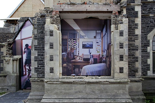 Lost Space: Photoreal Public Art Installations by Mike Hewson mike hewson lost space 03 Lost Space: Photoreal Public Art Installations by Mike Hewson