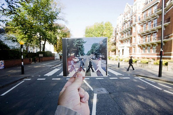 optical illusion souvenir photography michael hughes Enpundit 5 Optical Illusion Photos by Michael Hughes