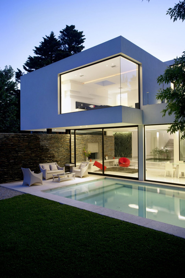 0215 Carrara House by Andres Remy Arquitectos