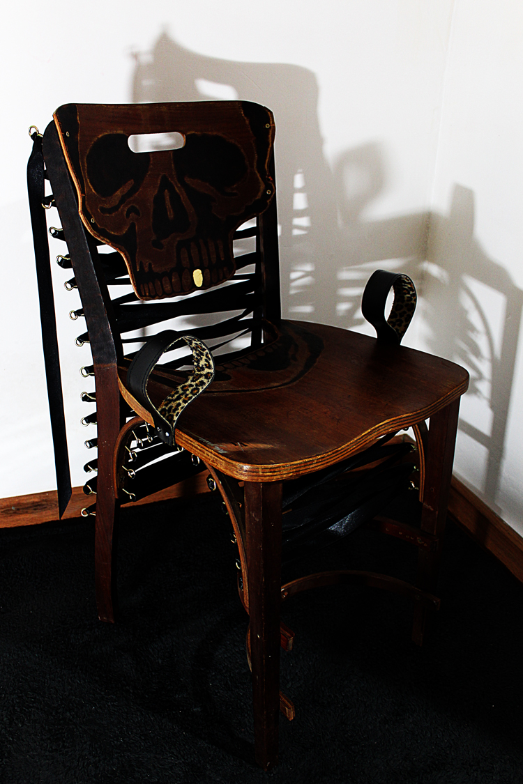 03 01 4 CHAIRS