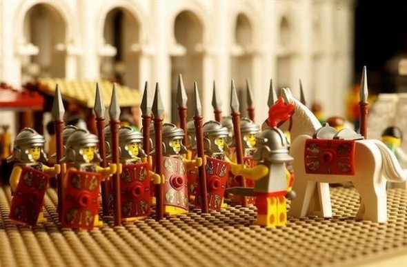First Lego Colosseum Ever First LEGO Colosseum of the World 3 590x3871 First Lego Colosseum Ever