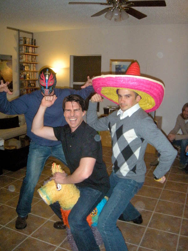 Everett Hiller Photoshops Celebrities into his Party Pictures Everett Hiller Photoshops Celebrities into his Party Pictures
