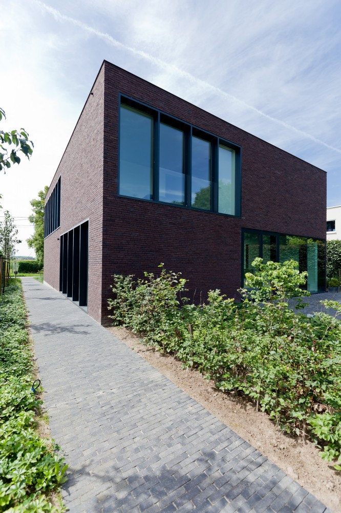 House LV by Areal Architecten houselv arealarchitecten 6 House LV by Areal Architecten