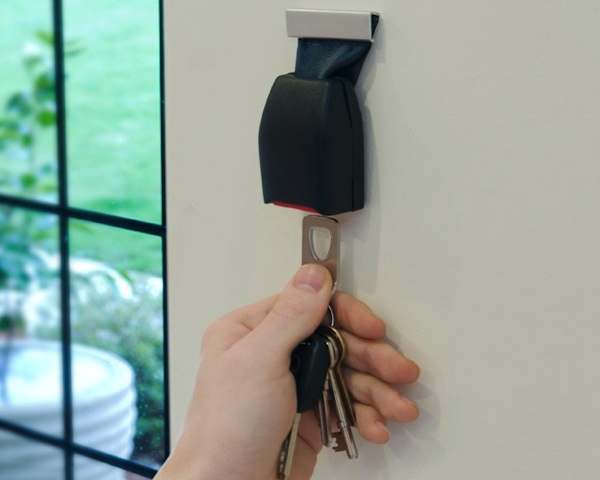 Seatbelt Key Holder seatbelt key holder1 Seatbelt Key Holder