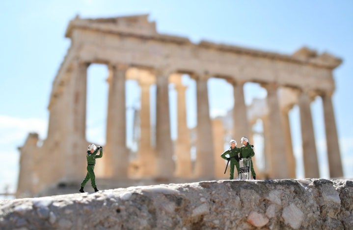 Amazing Little People Miniature Work By Slinkachu 33 thesights Amazing Little People Miniature Work By Slinkachu