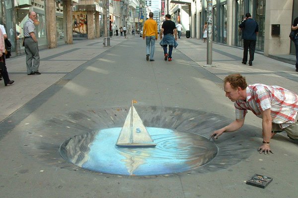 Amazing 3D Pavement Drawings By Julian Beever Boat art by Julian Beever Amazing 3D Pavement Drawings By Julian Beever
