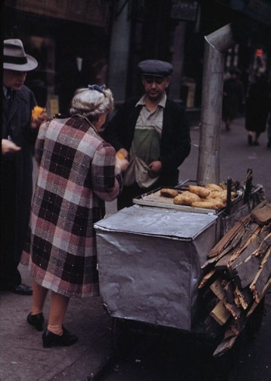 New York in Olden Days (1940′s) New York in 1940 8 392x550 New York in Olden Days (1940′s)