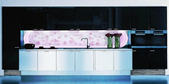 Collection of Unusual Fish Tanks Unusual Fish Tanks 21 590x295 Collection of Unusual Fish Tanks